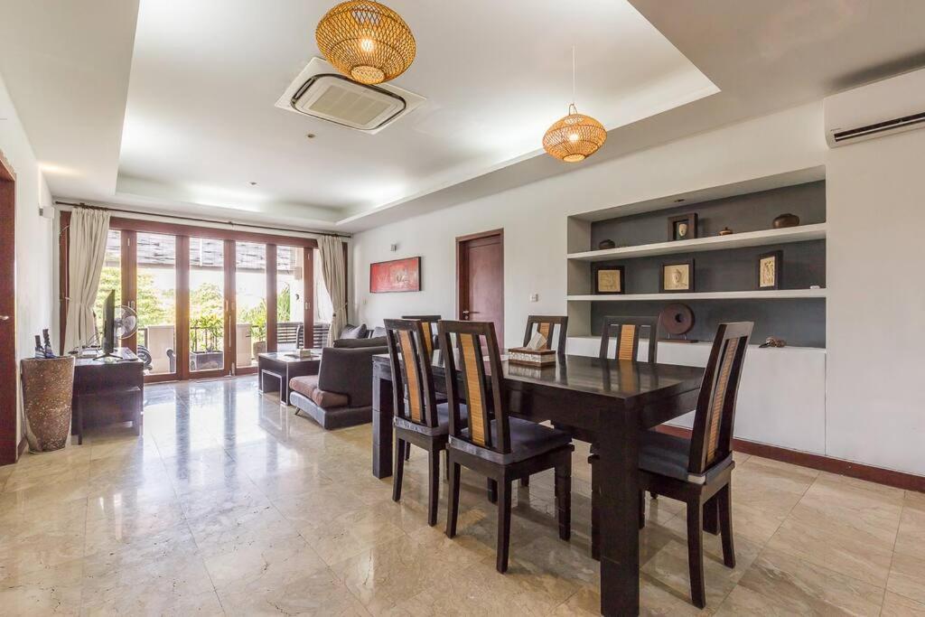 Apartemen Quiet 2bd 2 Bath And Walk To Eat St Seminyak (Bali)