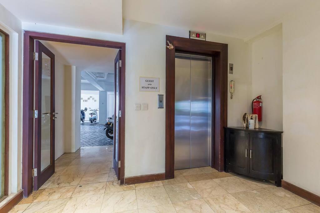 Apartemen Quiet 2bd 2 Bath And Walk To Eat St *